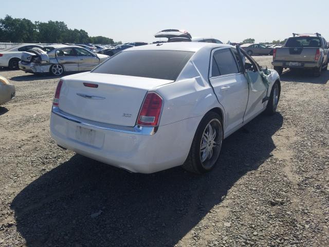 Photo 3 VIN: 2C3CCAAG8EH320888 - CHRYSLER 300 