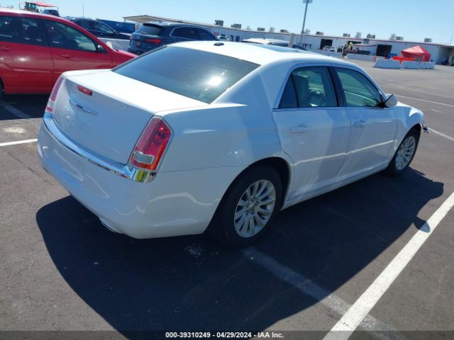 Photo 3 VIN: 2C3CCAAG8EH340400 - CHRYSLER 300 