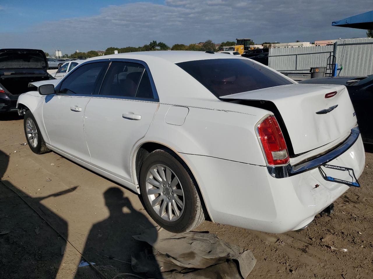 Photo 1 VIN: 2C3CCAAG8EH373641 - CHRYSLER 300 