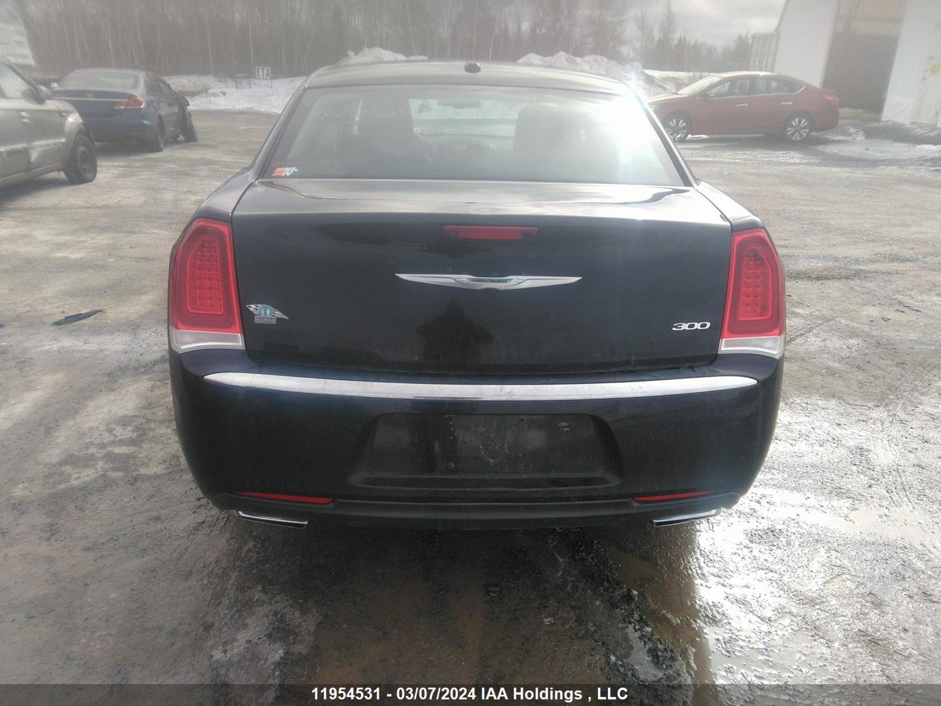 Photo 16 VIN: 2C3CCAAG8FH828537 - CHRYSLER 300 