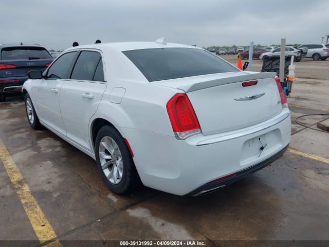 Photo 2 VIN: 2C3CCAAG8FH894067 - CHRYSLER 300 