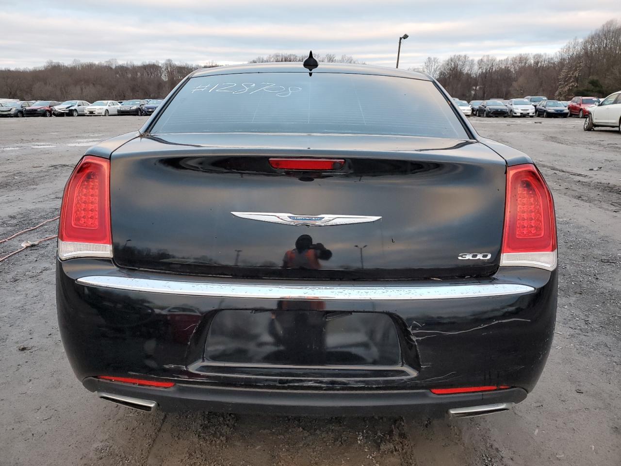 Photo 5 VIN: 2C3CCAAG8GH252420 - CHRYSLER 300 