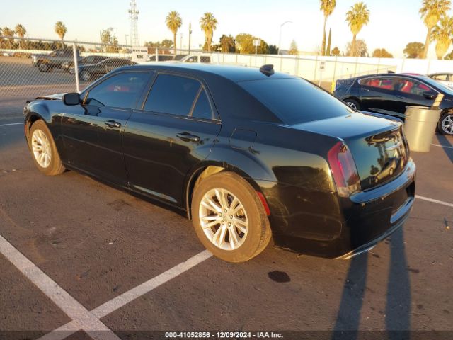 Photo 2 VIN: 2C3CCAAG8GH252871 - CHRYSLER 300 