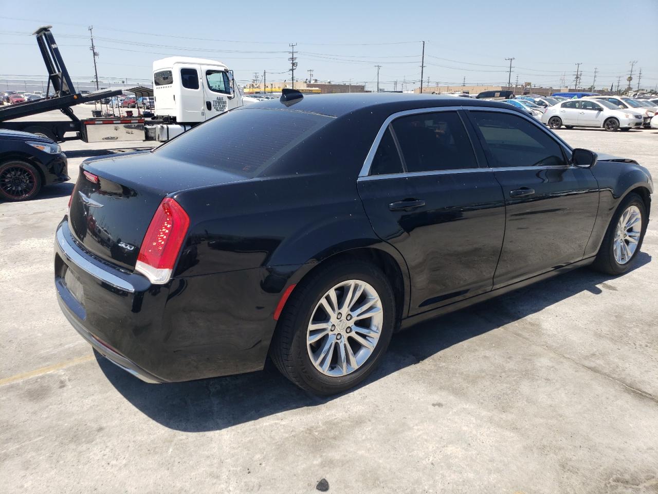 Photo 2 VIN: 2C3CCAAG8HH521727 - CHRYSLER 300 