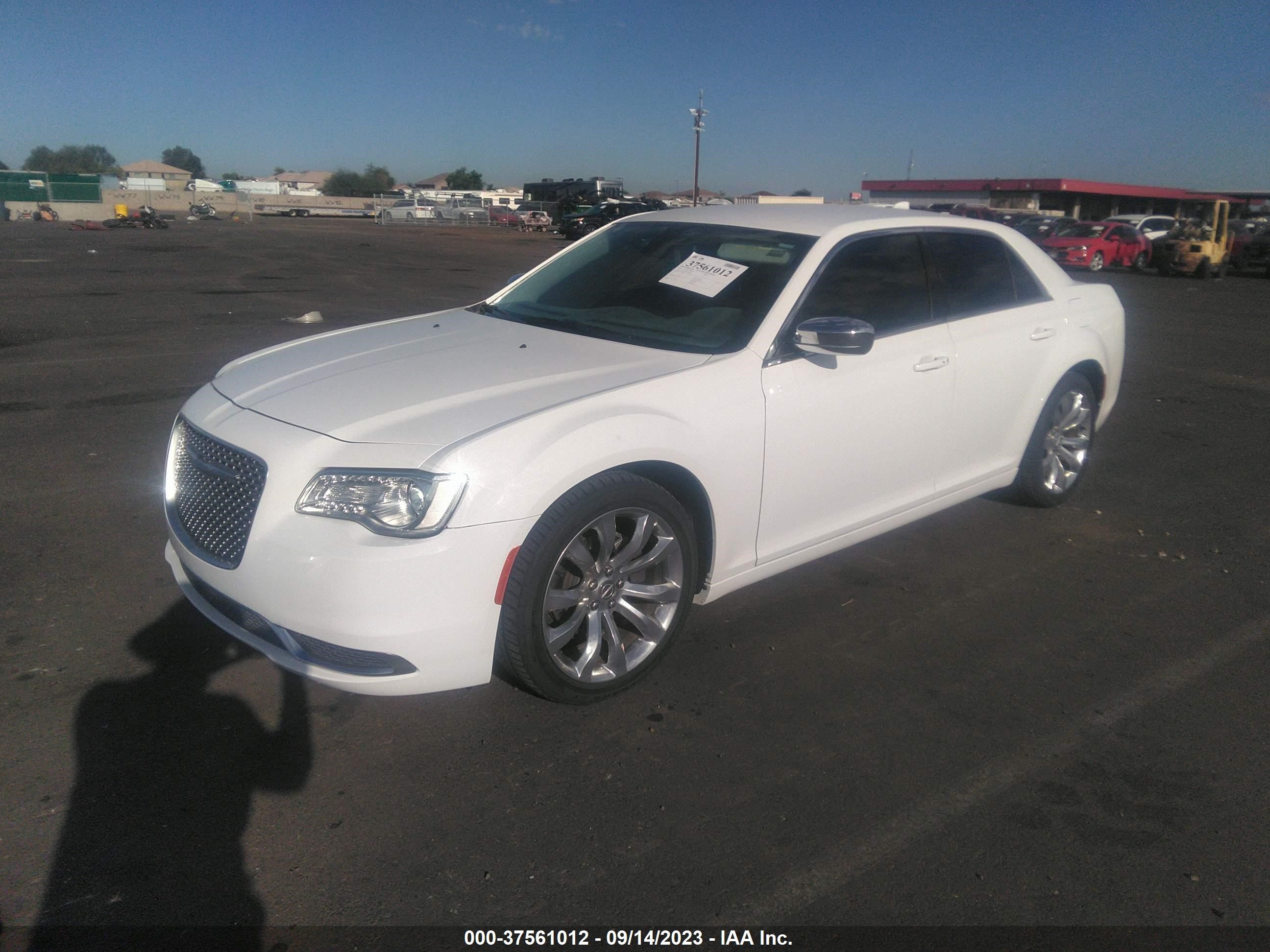 Photo 1 VIN: 2C3CCAAG8KH590859 - CHRYSLER 300 