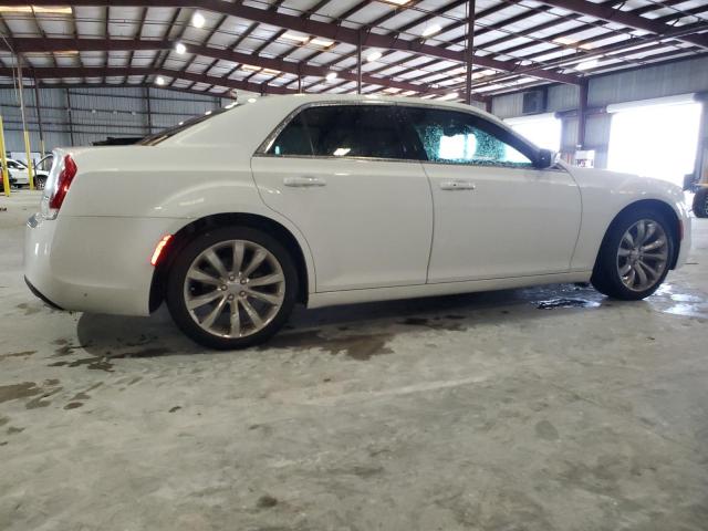 Photo 2 VIN: 2C3CCAAG8KH679198 - CHRYSLER 300 TOURIN 