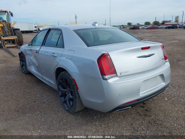 Photo 2 VIN: 2C3CCAAG8MH667345 - CHRYSLER 300 