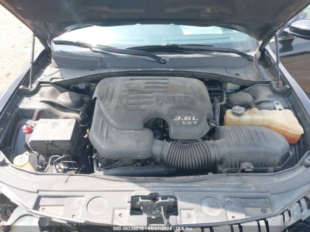 Photo 9 VIN: 2C3CCAAG9EH156759 - CHRYSLER 300 