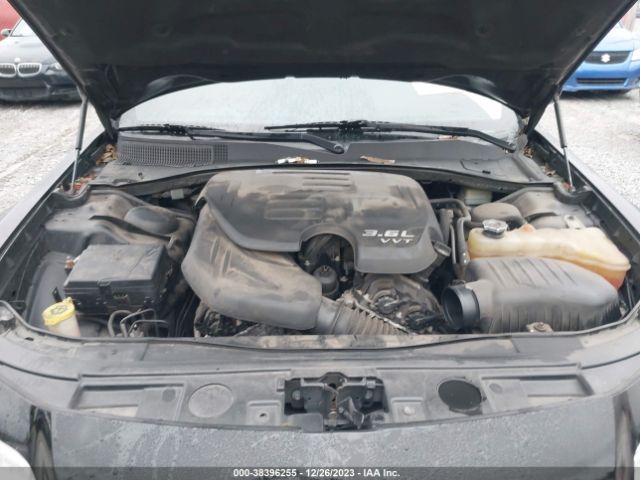 Photo 9 VIN: 2C3CCAAG9EH212828 - CHRYSLER 300 