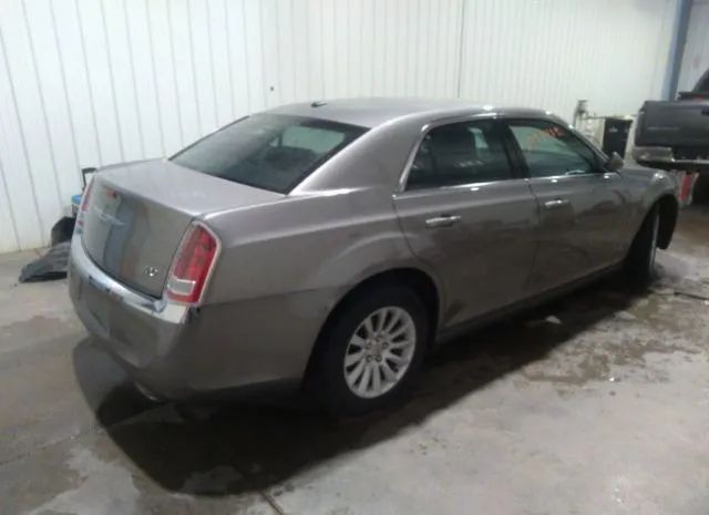 Photo 3 VIN: 2C3CCAAG9EH344181 - CHRYSLER 300 