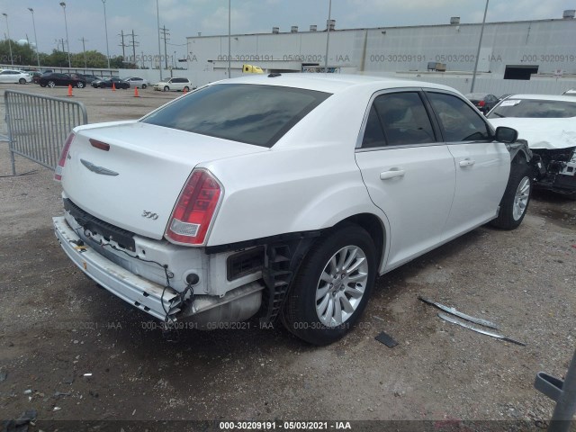 Photo 3 VIN: 2C3CCAAG9EH355410 - CHRYSLER 300 