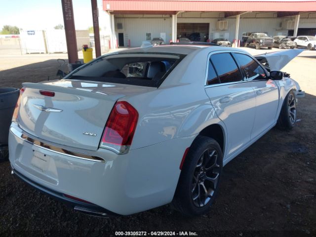 Photo 3 VIN: 2C3CCAAG9FH796469 - CHRYSLER 300 