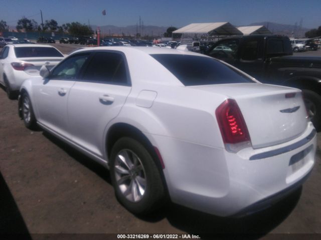 Photo 2 VIN: 2C3CCAAG9FH801928 - CHRYSLER 300 