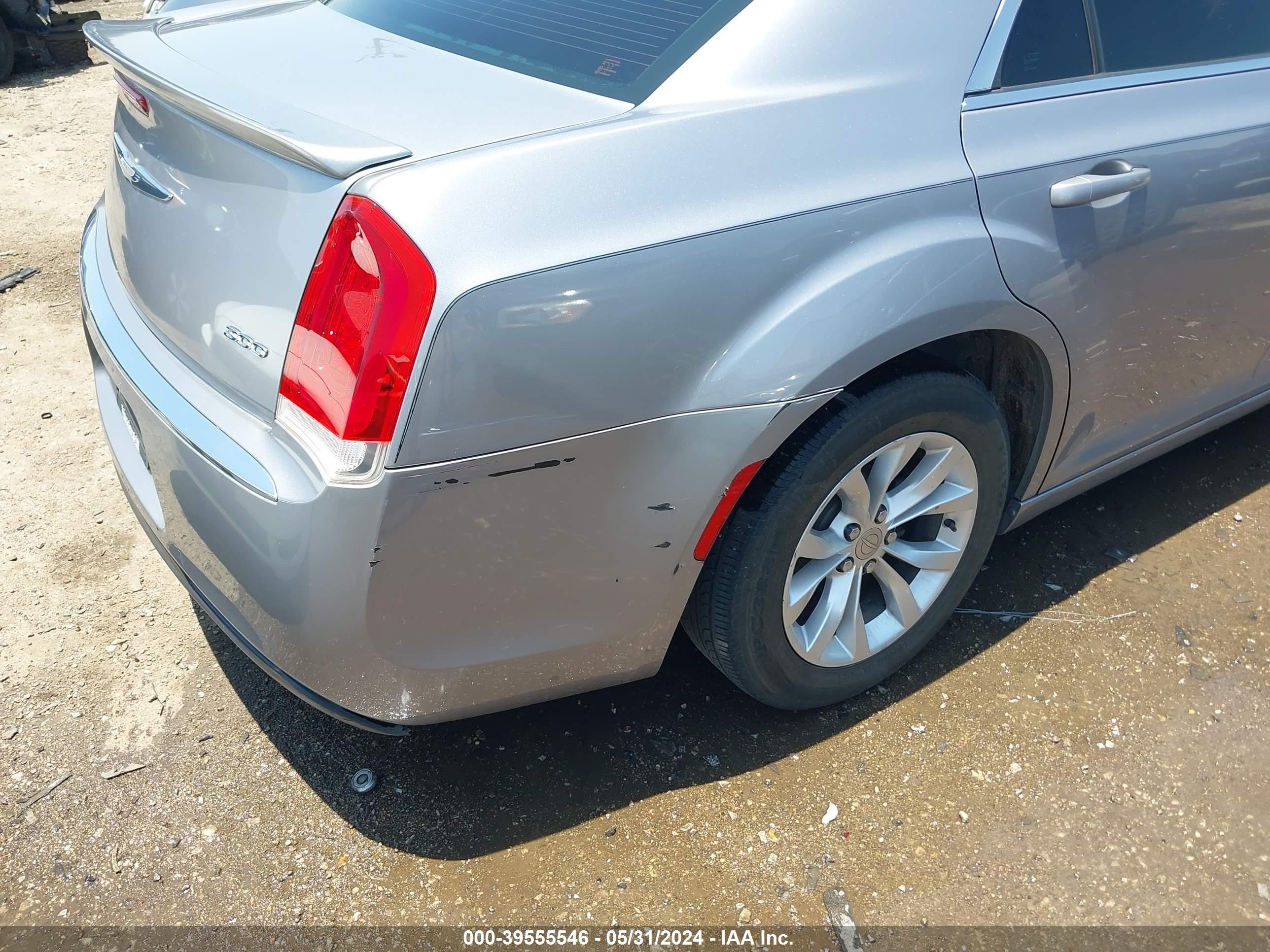 Photo 5 VIN: 2C3CCAAG9FH818292 - CHRYSLER 300 