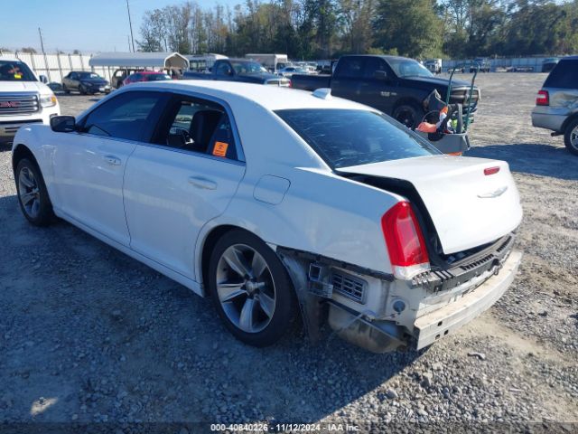 Photo 2 VIN: 2C3CCAAG9FH830510 - CHRYSLER 300 