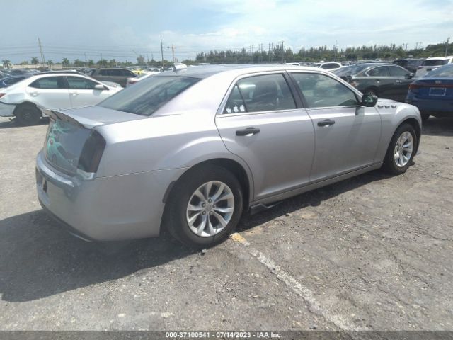 Photo 3 VIN: 2C3CCAAG9FH929666 - CHRYSLER 300 