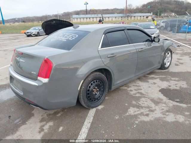 Photo 3 VIN: 2C3CCAAG9JH117860 - CHRYSLER 300 