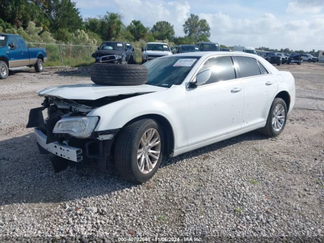 Photo 1 VIN: 2C3CCAAG9JH168209 - CHRYSLER 300 TOURIN 