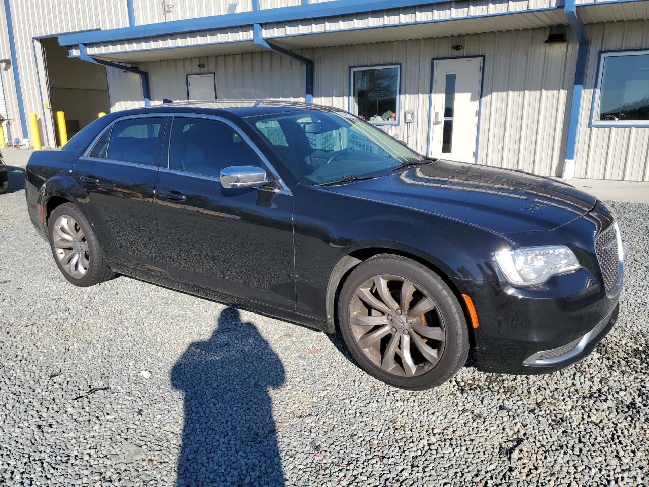 Photo 3 VIN: 2C3CCAAG9JH315547 - CHRYSLER 300 