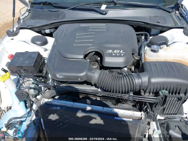 Photo 9 VIN: 2C3CCAAG9KH563136 - CHRYSLER 300 