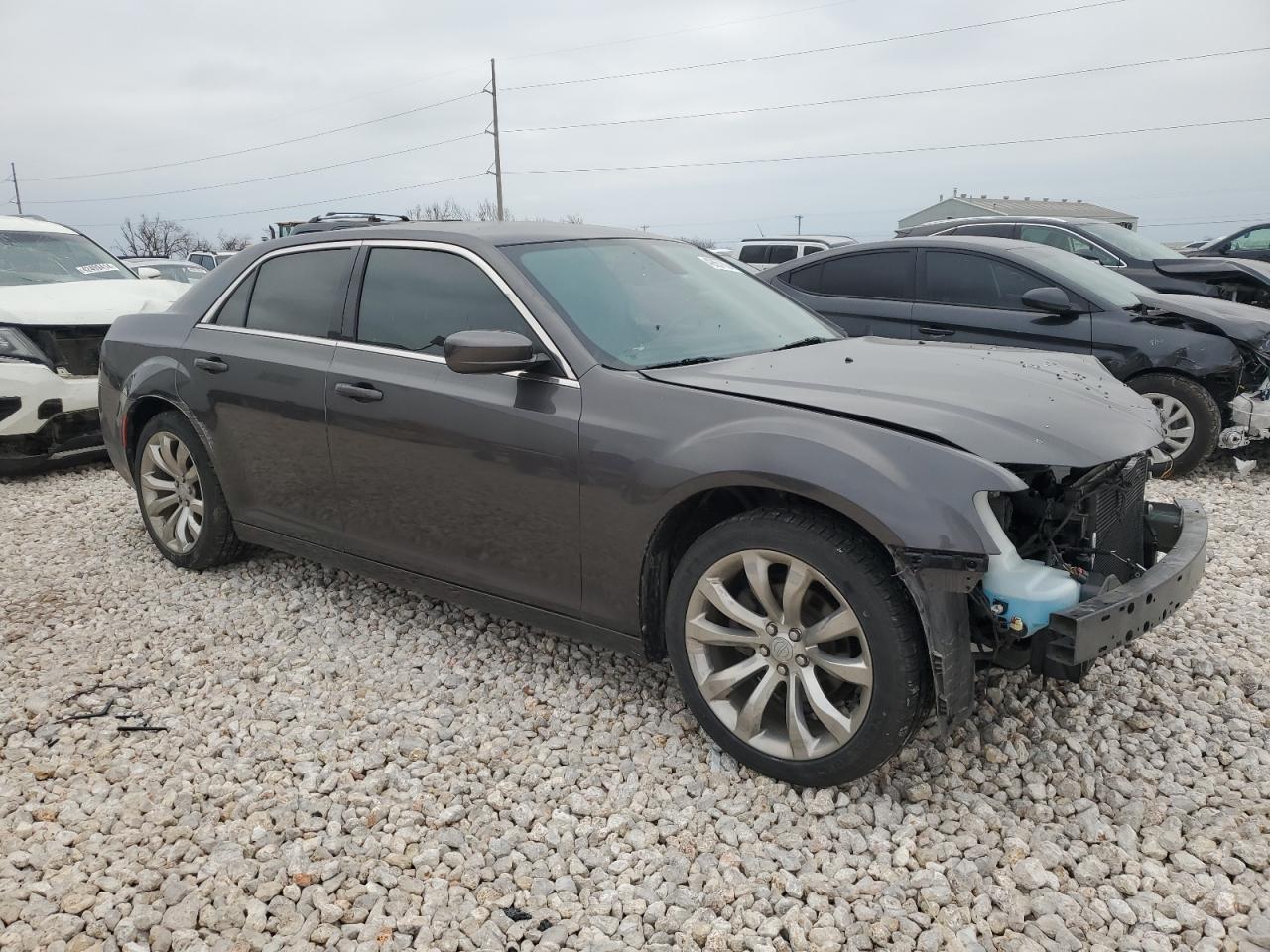 Photo 3 VIN: 2C3CCAAG9KH564772 - CHRYSLER 300 