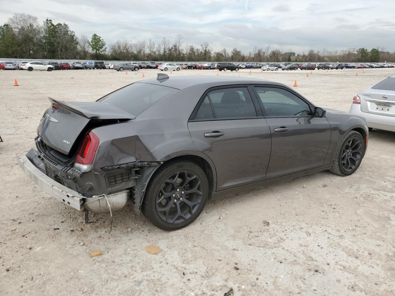 Photo 2 VIN: 2C3CCAAG9KH590532 - CHRYSLER 300 