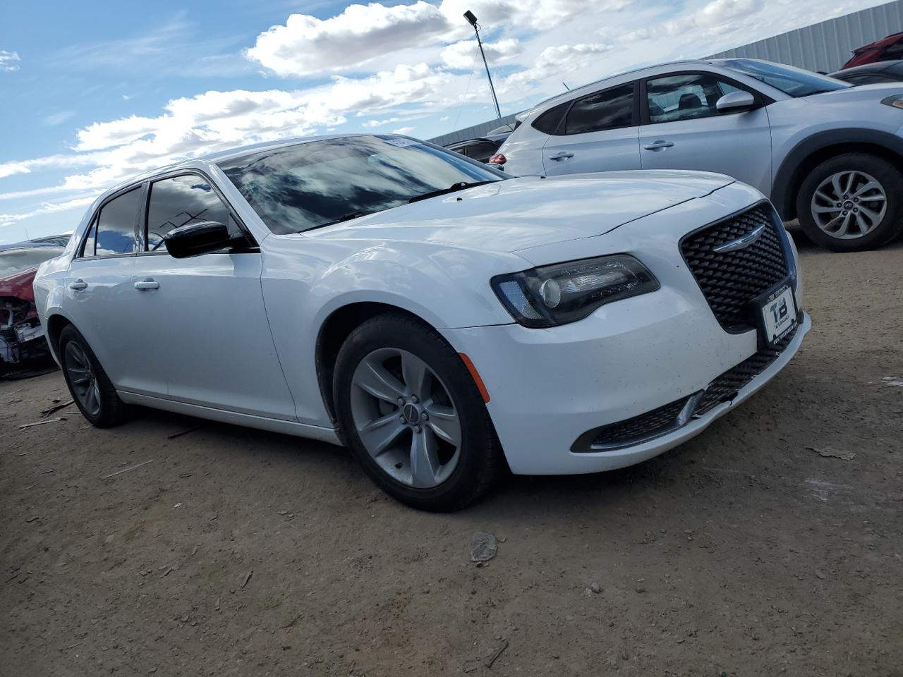 Photo 3 VIN: 2C3CCAAG9KH740669 - CHRYSLER 300 