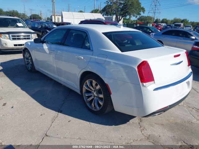 Photo 2 VIN: 2C3CCAAG9KH755799 - CHRYSLER 300 