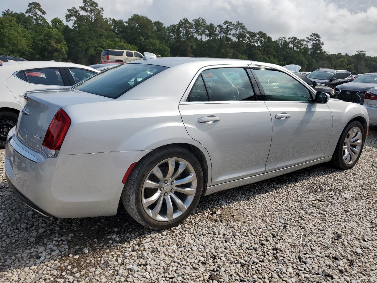 Photo 2 VIN: 2C3CCAAG9LH137416 - CHRYSLER 300 