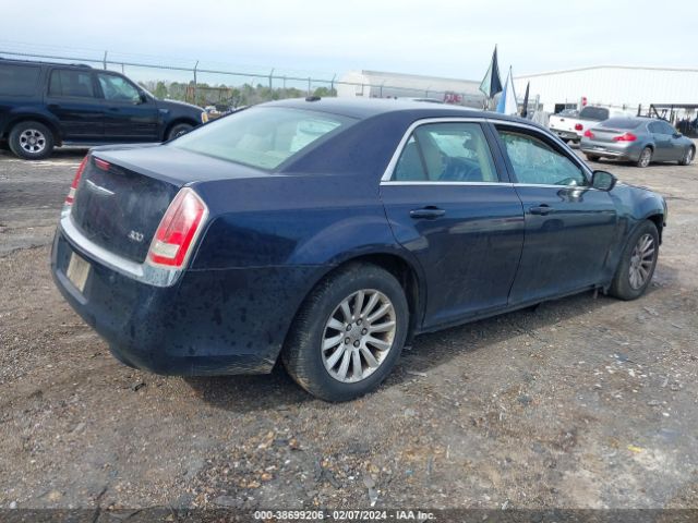 Photo 3 VIN: 2C3CCAAGXCH145492 - CHRYSLER 300 