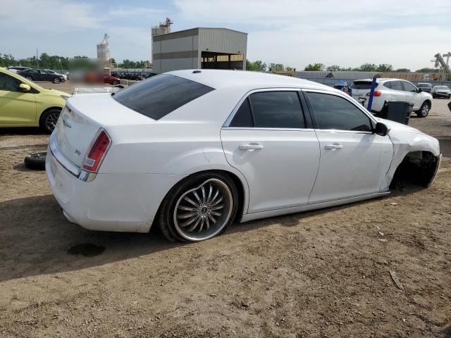 Photo 2 VIN: 2C3CCAAGXDH556425 - CHRYSLER 300 