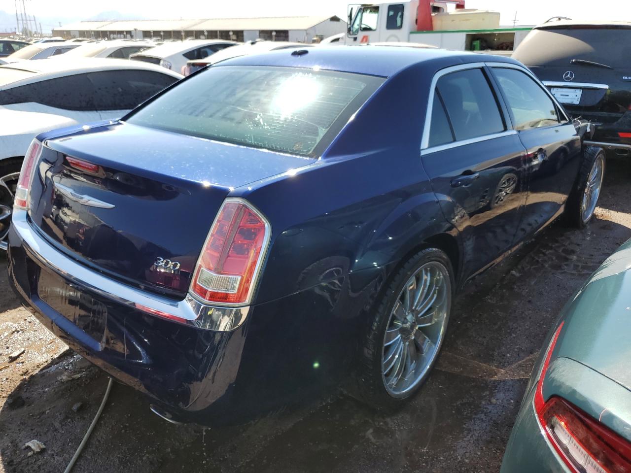 Photo 2 VIN: 2C3CCAAGXDH561494 - CHRYSLER 300 