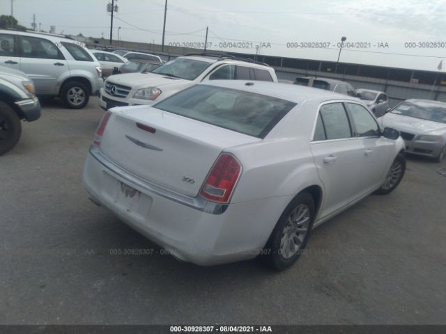 Photo 3 VIN: 2C3CCAAGXEH287277 - CHRYSLER 300 