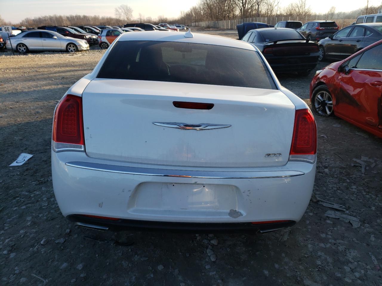 Photo 5 VIN: 2C3CCAAGXFH929613 - CHRYSLER 300 