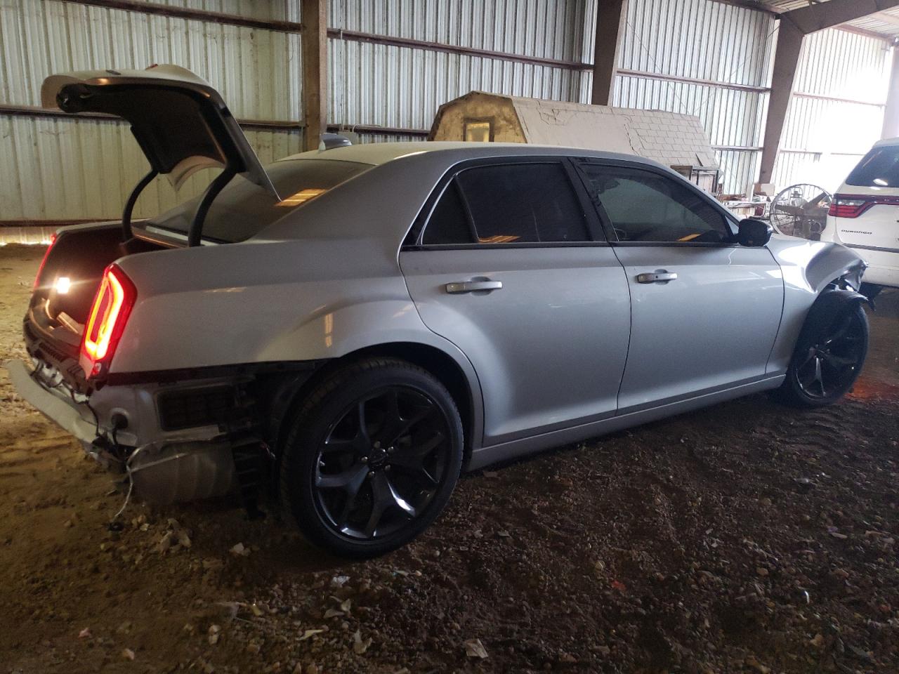 Photo 2 VIN: 2C3CCAAGXPH548975 - CHRYSLER 300 