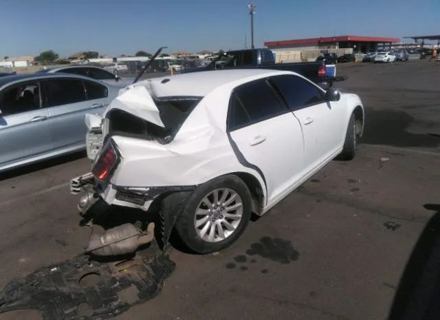 Photo 3 VIN: 2C3CCABG0EH330345 - CHRYSLER 300 