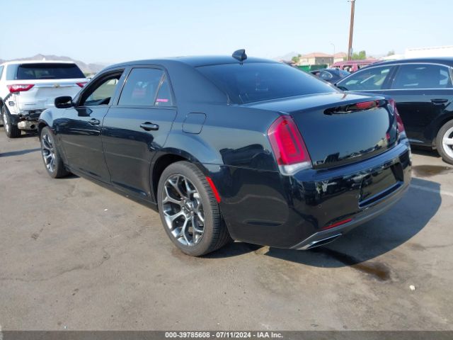 Photo 2 VIN: 2C3CCABG0FH830586 - CHRYSLER 300 