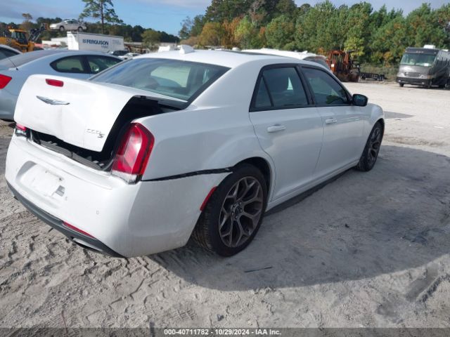 Photo 3 VIN: 2C3CCABG0FH833276 - CHRYSLER 300 