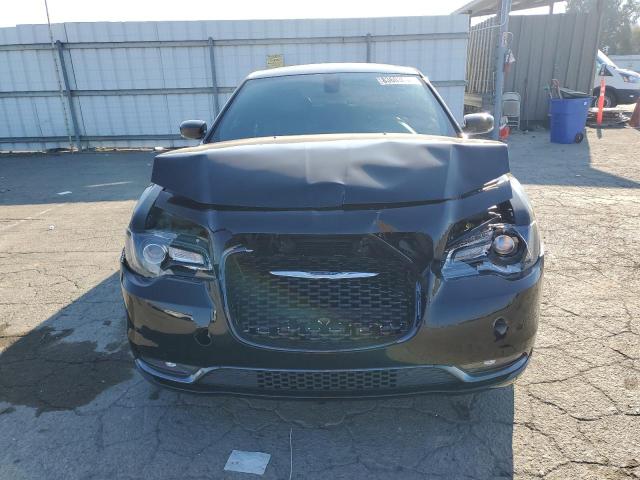 Photo 4 VIN: 2C3CCABG0FH903973 - CHRYSLER 300 S 