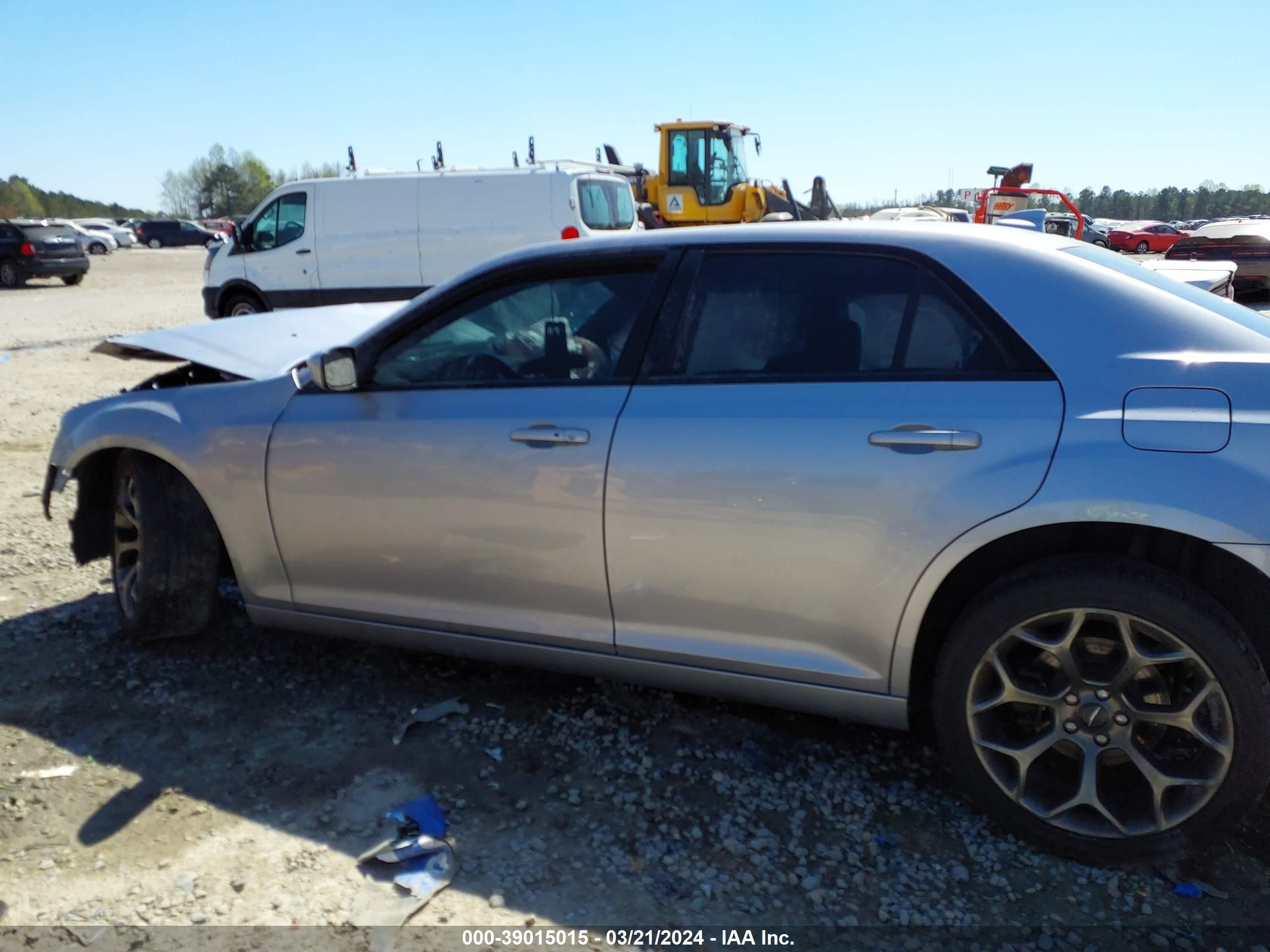 Photo 12 VIN: 2C3CCABG0GH243399 - CHRYSLER 300 