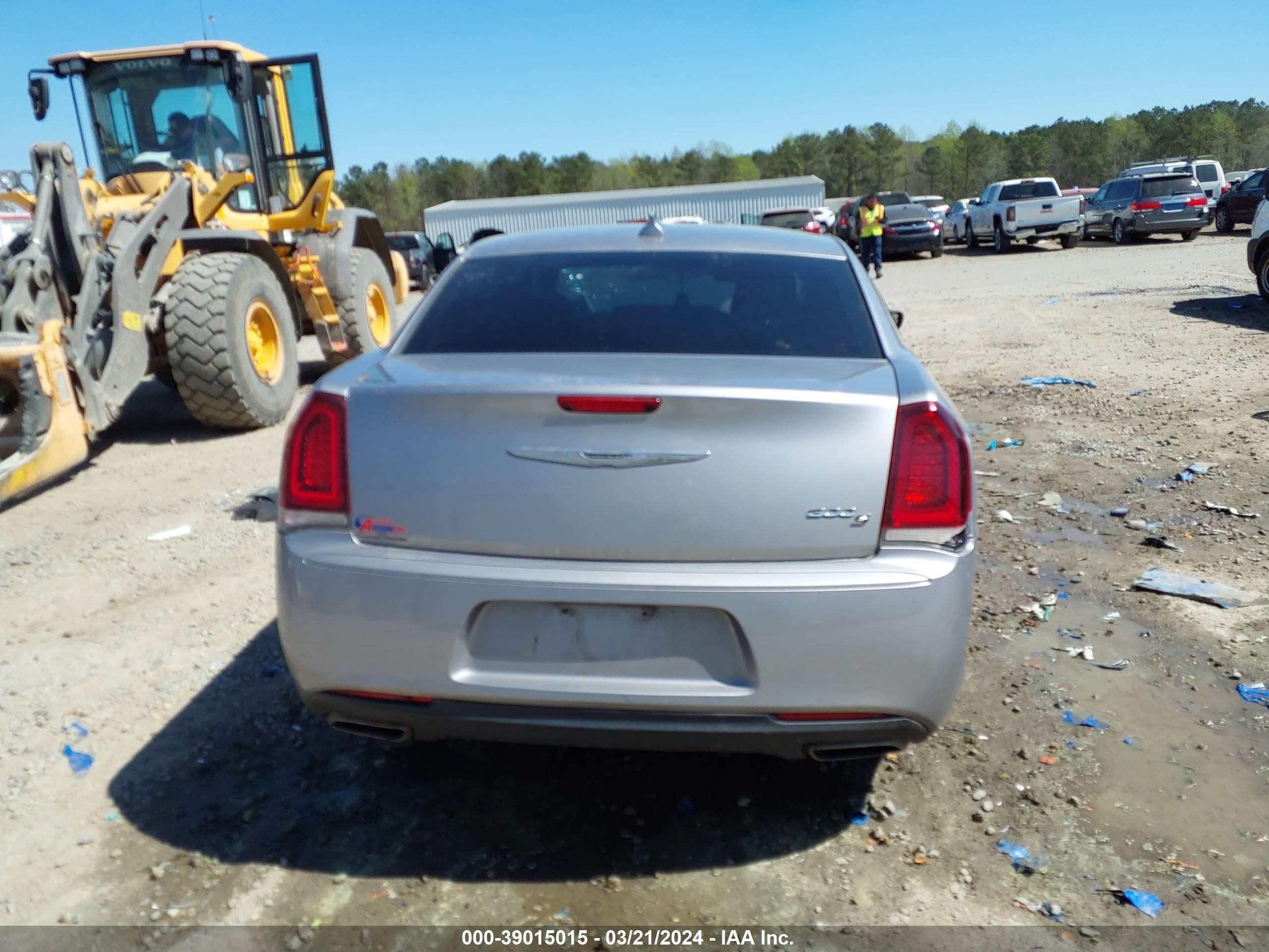 Photo 14 VIN: 2C3CCABG0GH243399 - CHRYSLER 300 