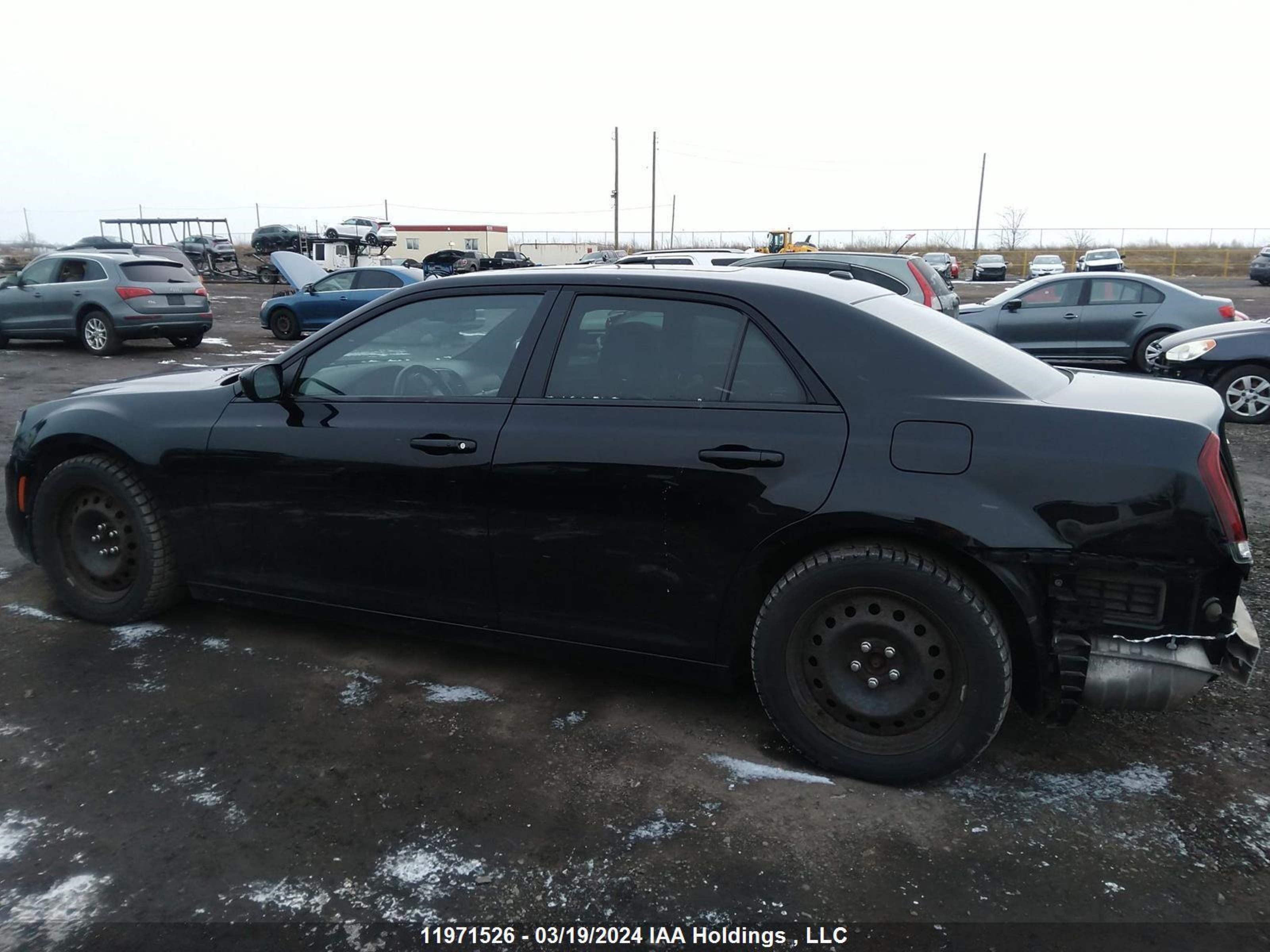 Photo 13 VIN: 2C3CCABG0GH268285 - CHRYSLER 300 