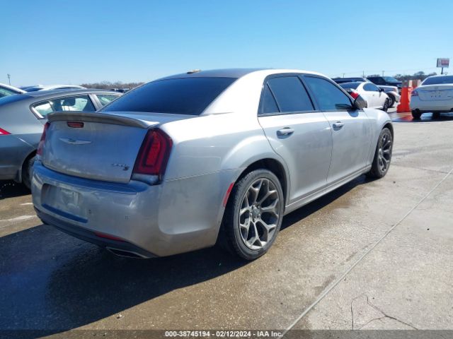 Photo 3 VIN: 2C3CCABG0JH269573 - CHRYSLER 300 