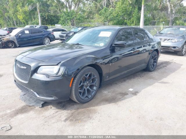 Photo 1 VIN: 2C3CCABG0KH601075 - CHRYSLER 300 