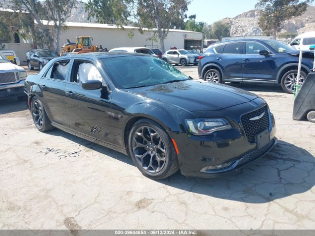 Photo 0 VIN: 2C3CCABG0KH697953 - CHRYSLER 300 