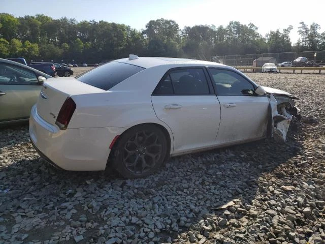 Photo 2 VIN: 2C3CCABG0KH745855 - CHRYSLER 300 S 