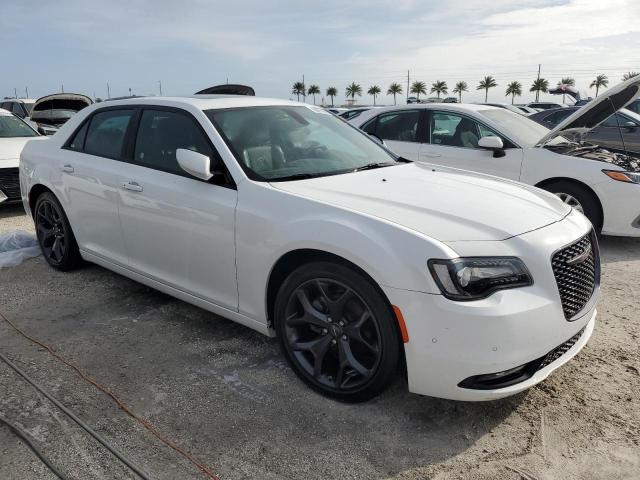 Photo 3 VIN: 2C3CCABG0PH585399 - CHRYSLER 300 S 