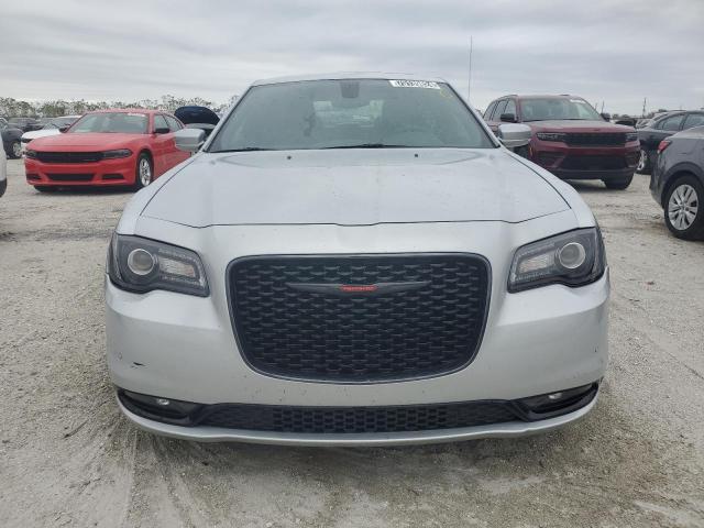 Photo 4 VIN: 2C3CCABG0PH633385 - CHRYSLER 300 S 