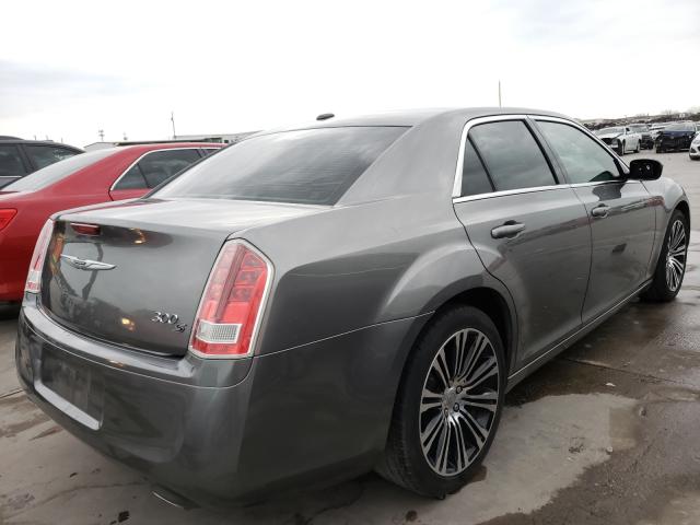 Photo 3 VIN: 2C3CCABG1CH313096 - CHRYSLER 300 S 