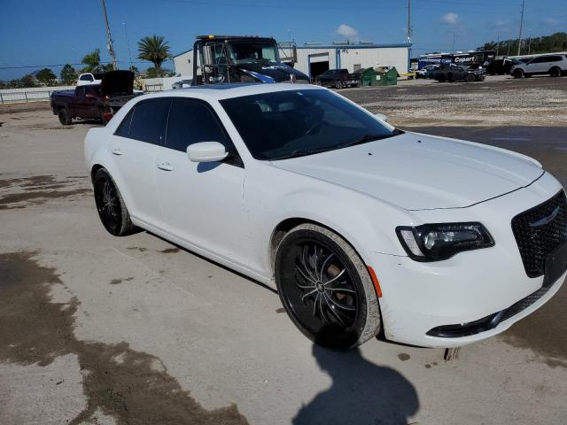 Photo 3 VIN: 2C3CCABG1JH140399 - CHRYSLER 300 S 